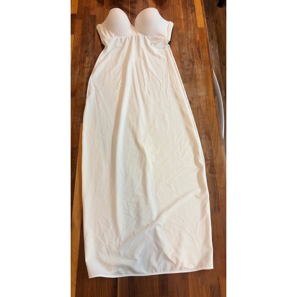 Q-T Intimates White Full Body Slip Built-in Bra 36C Style 4422 Shapewear Long